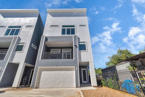 4721 Independence Heights Ln, Houston, TX, 77018-1123 | Card Image