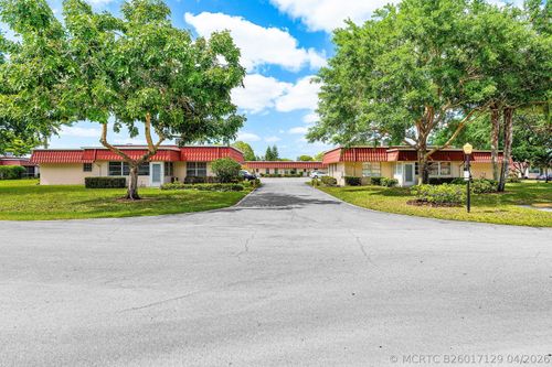 852 Salem Ln, Lake Worth, FL, 33467-2734 | Card Image