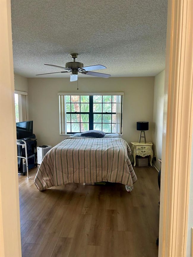 APT-10 - 6001 Se Landing Way, Condo with 2 bedrooms, 2 bathrooms and null parking in Stuart FL | Image 11