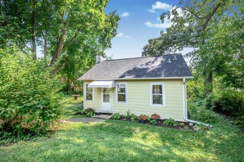 5805 Roosevelt Street, Middleton, WI, 53562 | Card Image