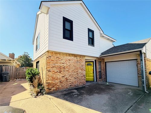 3011 Harbinger Ln, Dallas, TX, 75287-5910 | Card Image