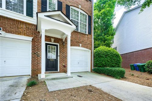 2251 Dillard Xing, Tucker, GA, 30084-5942 | Card Image
