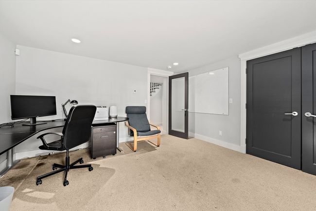 141 Cornell St, House other with 4 bedrooms, 3 bathrooms and 5 parking in Newton MA | Image 26