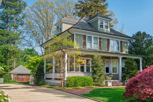 134 Ivy St, Oyster Bay, NY, 11771-3504 | Card Image