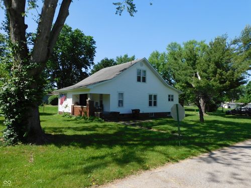 523 S Lincoln St, Clinton, IN, 47842-7077 | Card Image