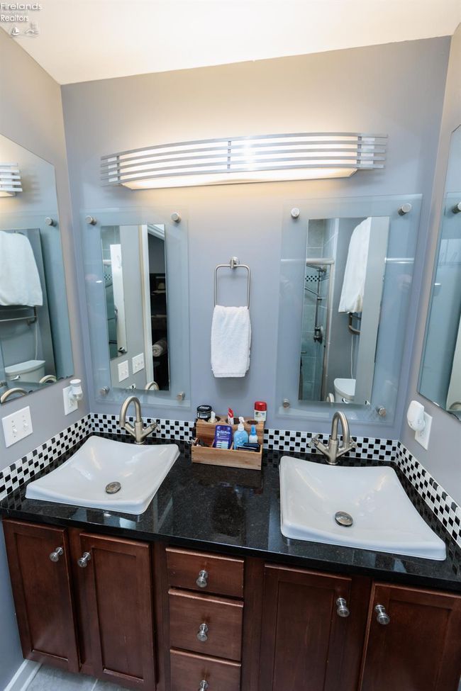1402 Newman Ave, House other with 3 bedrooms, 3 bathrooms and null parking in Lakewood OH | Image 27