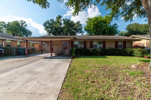 205 Harding Dr, Houma, LA, 70364-2513 | Card Image