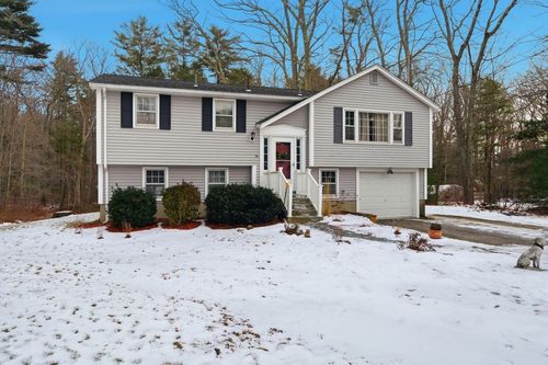 14 Seabrook Rd, Salisbury, MA, 01952-1608 | Card Image