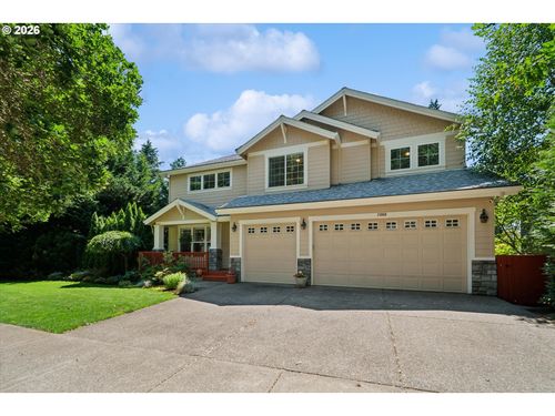 23060 Bland Cir, West Linn, OR, 97068-8282 | Card Image