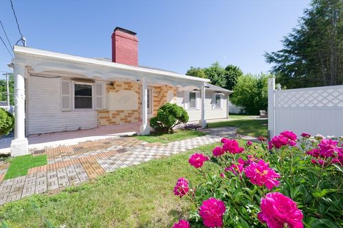 1 Rockland Road Ct, Auburn, MA, 01501-2028 | Card Image
