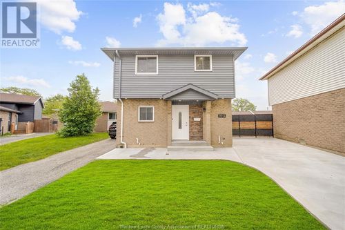9914 Forest Glade Crt, Windsor, ON, N8R2B9 | Card Image