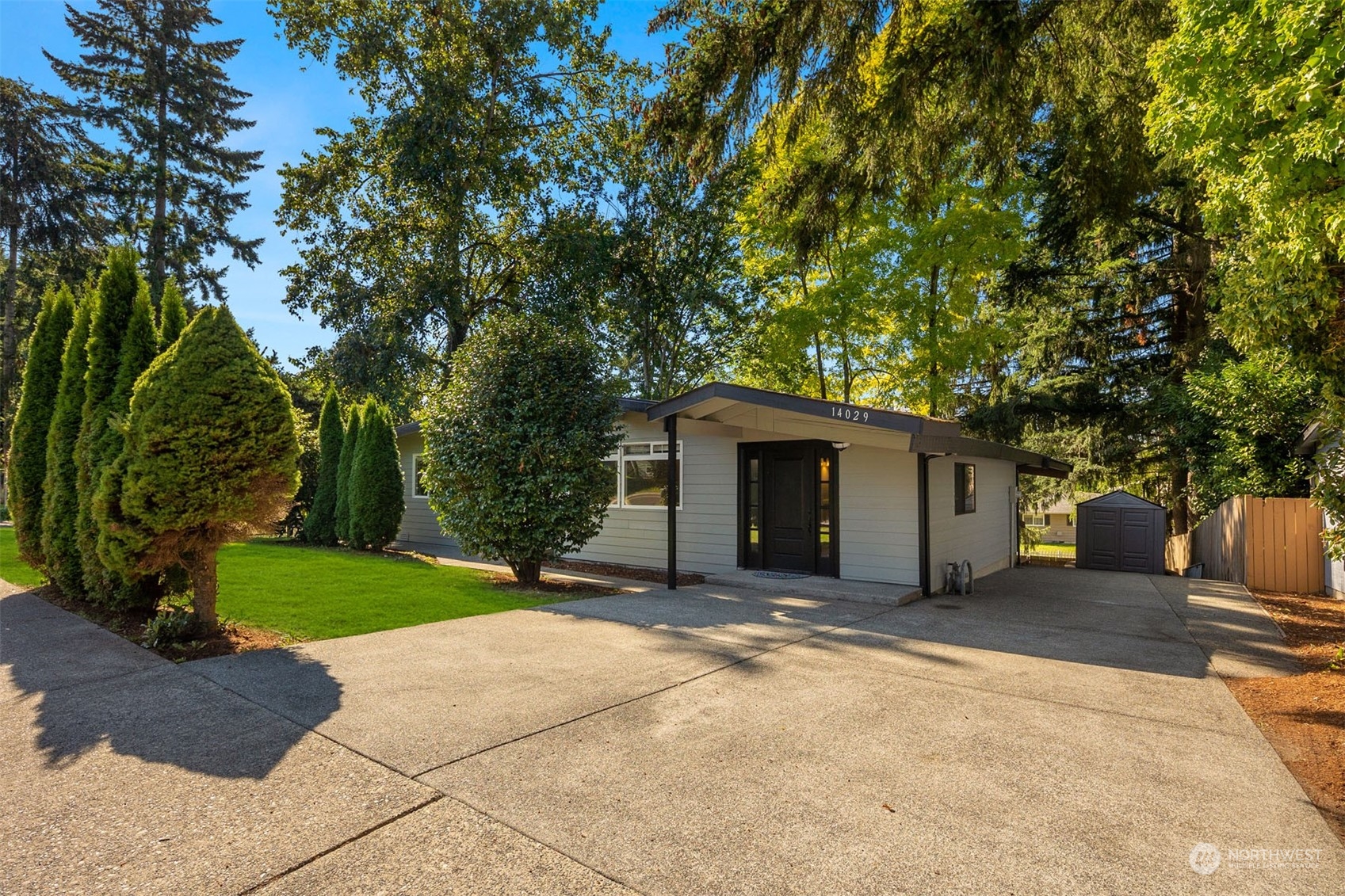 89th Ave, Kirkland, WA 98034