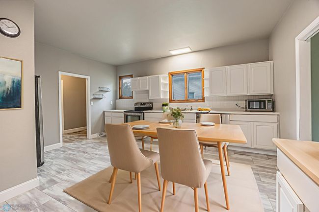 Kitchen (VS) | Image 9