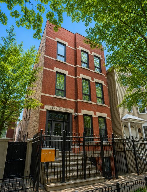 2-1445 N Mohawk St, Chicago, IL, 60610-5505 | Card Image