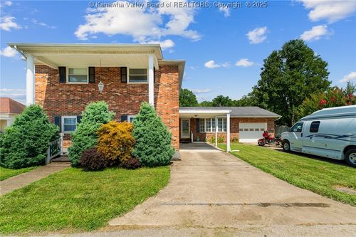 217 Nova St, Huntington, WV, 25705-2523 | Card Image