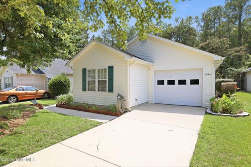 3703 Elizabeth Ave, New Bern, NC, 28562-4837 | Card Image