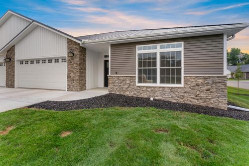 245 Auseon Ct, Hillsdale, MI, 49242-1771 | Card Image