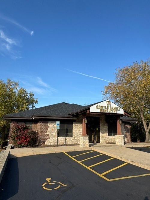 2004 E Riverside Blvd, Loves Park, IL, 61111-4856 | Card Image