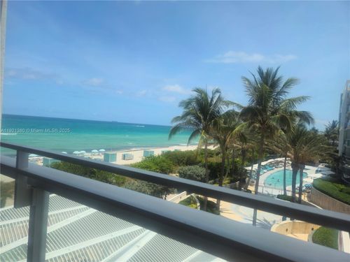 320-6801 Collins Ave, Miami Beach, FL, 33141-3243 | Card Image