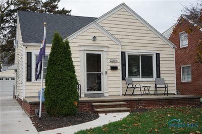 2805 Letchworth Parkway, House other with 3 bedrooms, 2 bathrooms and 2 parking in Toledo OH | Image 1