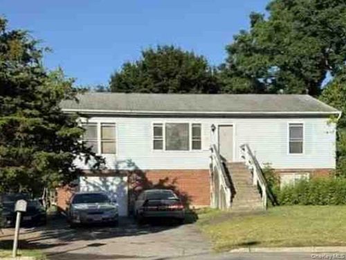 5 Flemming Dr, Newburgh, NY, 12550-3261 | Card Image