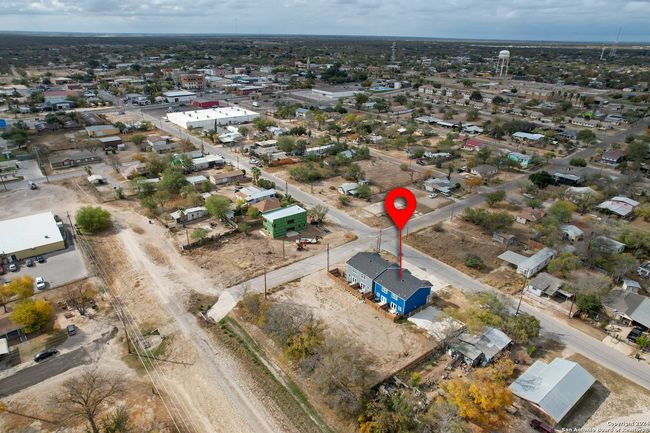 703 N 3 Rd St, Home with 0 bedrooms, 0 bathrooms and null parking in Carrizo Springs TX | Image 24