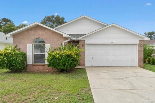 329 Mizzen Ln, Pensacola, FL, 32507-8686 | Card Image