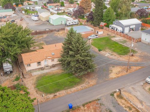 1416 Cedar Ave, Lewiston, ID, 83501-5824 | Card Image