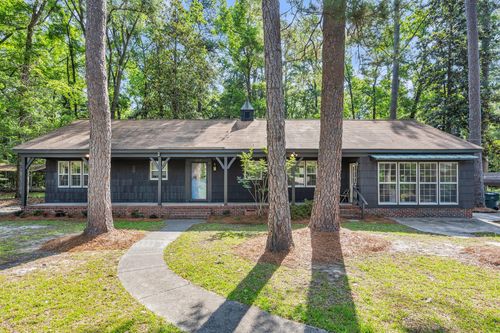 205 Woodlawn St, Walterboro, SC, 29488-3645 | Card Image