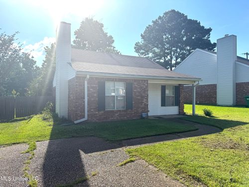 2005 Fox Hill Ln, Byram, MS, 39272-9111 | Card Image