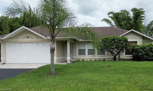 914 14th St Se, NAPLES, FL, 34117-9402 | Card Image