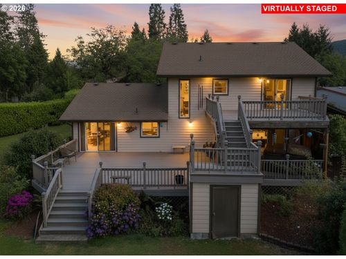 1884 Wild River Dr, Roseburg, OR, 97470-9441 | Card Image