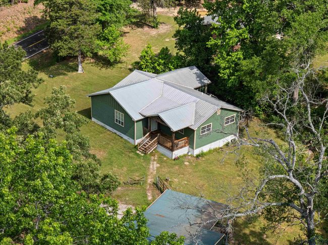 309 Old Highway 135 N, House other with 3 bedrooms, 2 bathrooms and null parking in Gladewater TX | Image 8