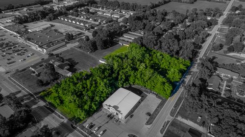 130 E Division St, Demotte, IN, 46310-9423 | Card Image