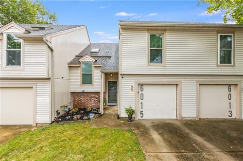 6015 N Kansas Ave, Gladstone, MO, 64119-2115 | Card Image