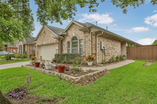2310 Messina Dr, Pearland, TX, 77581-5332 | Card Image