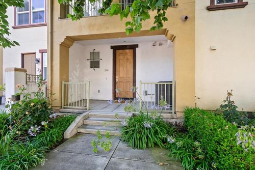 774 Cedarville Ln, San Jose, CA, 95133-2077 | Card Image