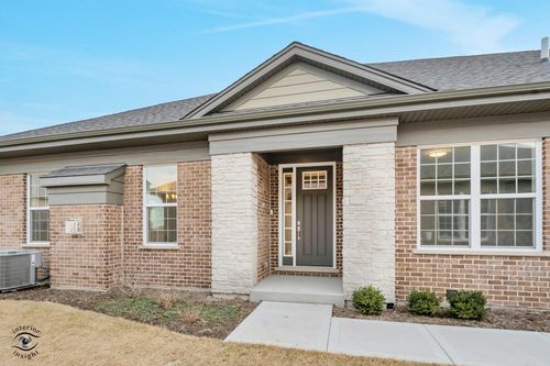 19209 Buncrana Cir, Tinley Park, IL, 60477 | Card Image