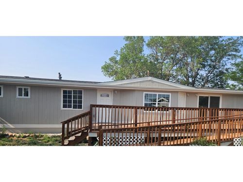620 1st St, Bennett, CO, 80102-8605 | Card Image