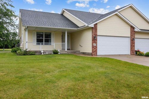 104 Country View Dr, Mechanicsville, IA, 52306-9784 | Card Image