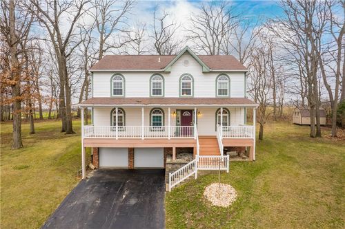 409 Snowberry Ln, Cranberry Twp, PA, 16066-7701 | Card Image