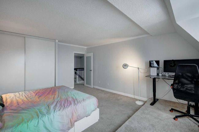 2912 - 221 6 Avenue Se, Home with 2 bedrooms, 1 bathrooms and 2 parking in Calgary AB | Image 19