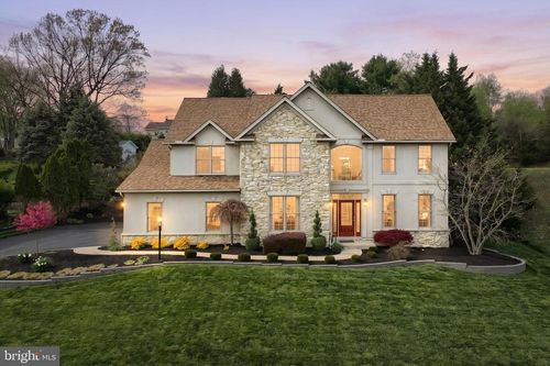 2252 Spangler Cir, York, PA, 17406-9794 | Card Image