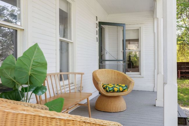 1211 E 13 Th St, House other with 2 bedrooms, 1 bathrooms and 1 parking in Austin TX | Image 5