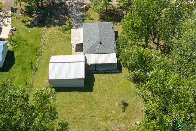 308 N Dogwood St, House other with 2 bedrooms, 2 bathrooms and null parking in Ore City TX | Image 35