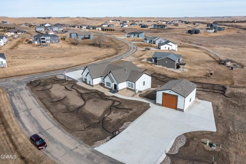 1016 Silver Spur Pl, Bismarck, ND, 58503-4802 | Card Image