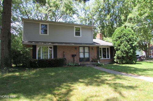 211 Cedar Lane, Waterville, OH, 43566 | Card Image