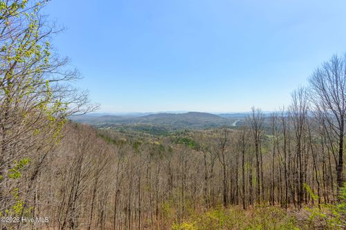 9 Sahkanaga Dr, Murphy, NC, 28906-4348 | Card Image