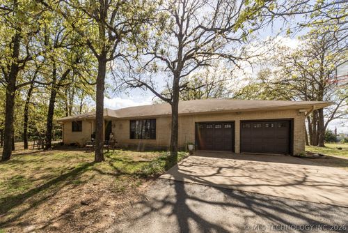 222 N Oak Grove Rd, Cushing, OK, 74023-6254 | Card Image