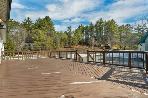 9 Fairway Dr, New Hampton, NH, 03256-4809 | Card Image
